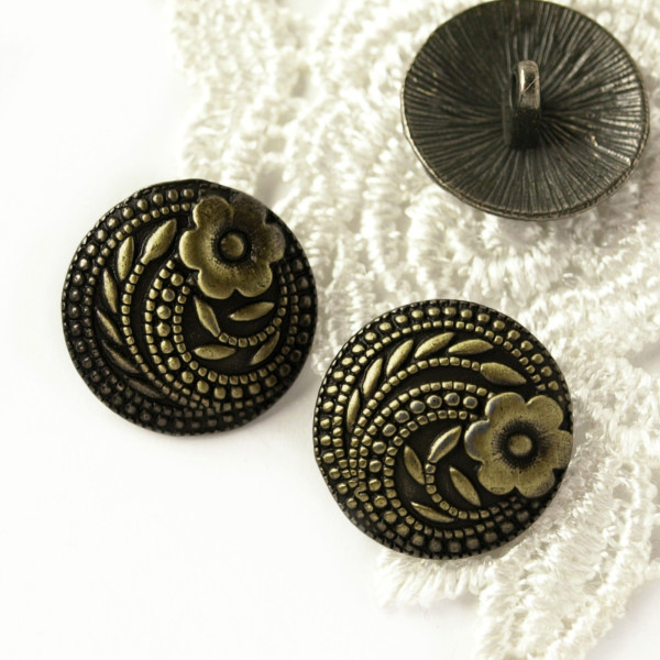 Ösenknopf Metall Floral Altmessing 18mm