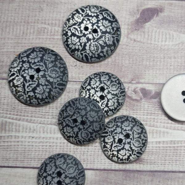 Knopf Kunststoff Floral 18mm 22mm
