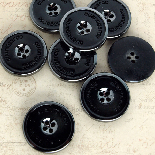 23mm Kunststoff Knopf schwarz Metall