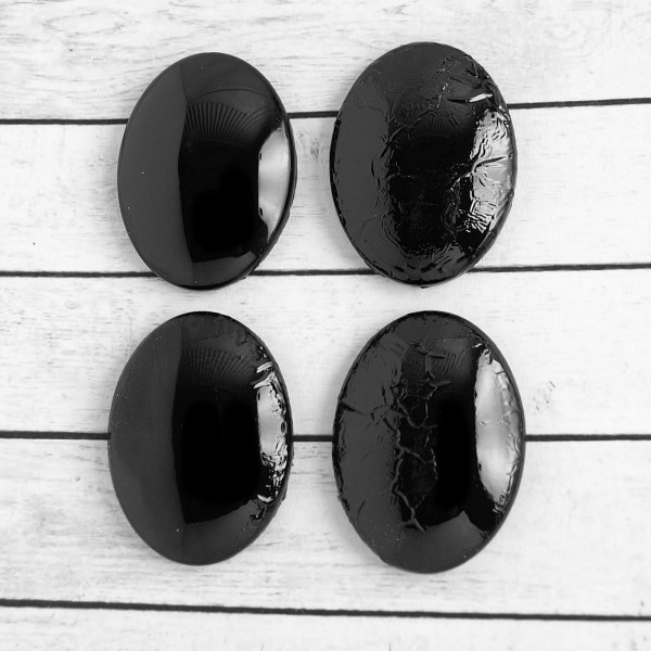 4 Cabochons (L) schwarz Struktur