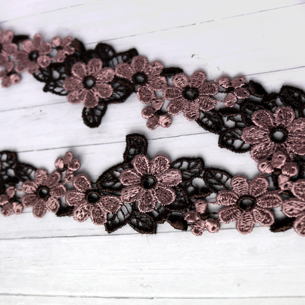 Borte 4cm Blumen Mauve Lila Braun