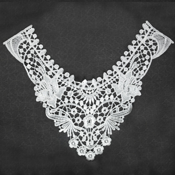Spitzenkragen Floral Wollweiß