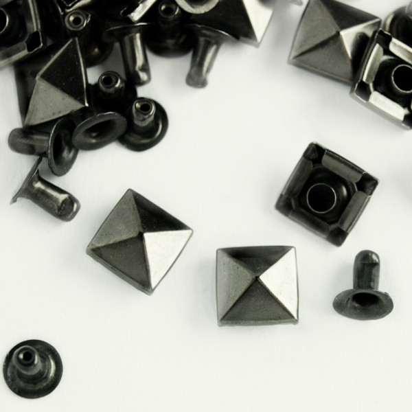 Hohlnieten pyramidennieten 9mm gunmetal schwar geschwärzt kaufen